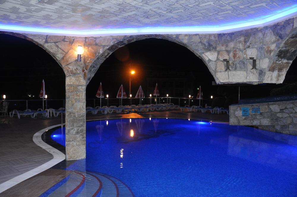 Club Aquarium Aparthotel Marmaris Ngoại thất bức ảnh
